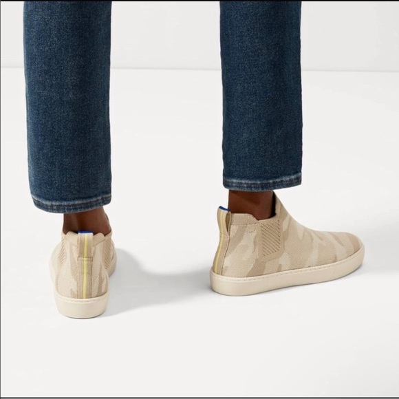 Rothy’s Sand Camo Chelsea Bootie - Size 6.5 - Picture 4 of 9